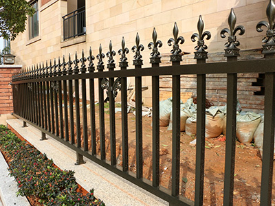 鋅鋼護(hù)欄案例